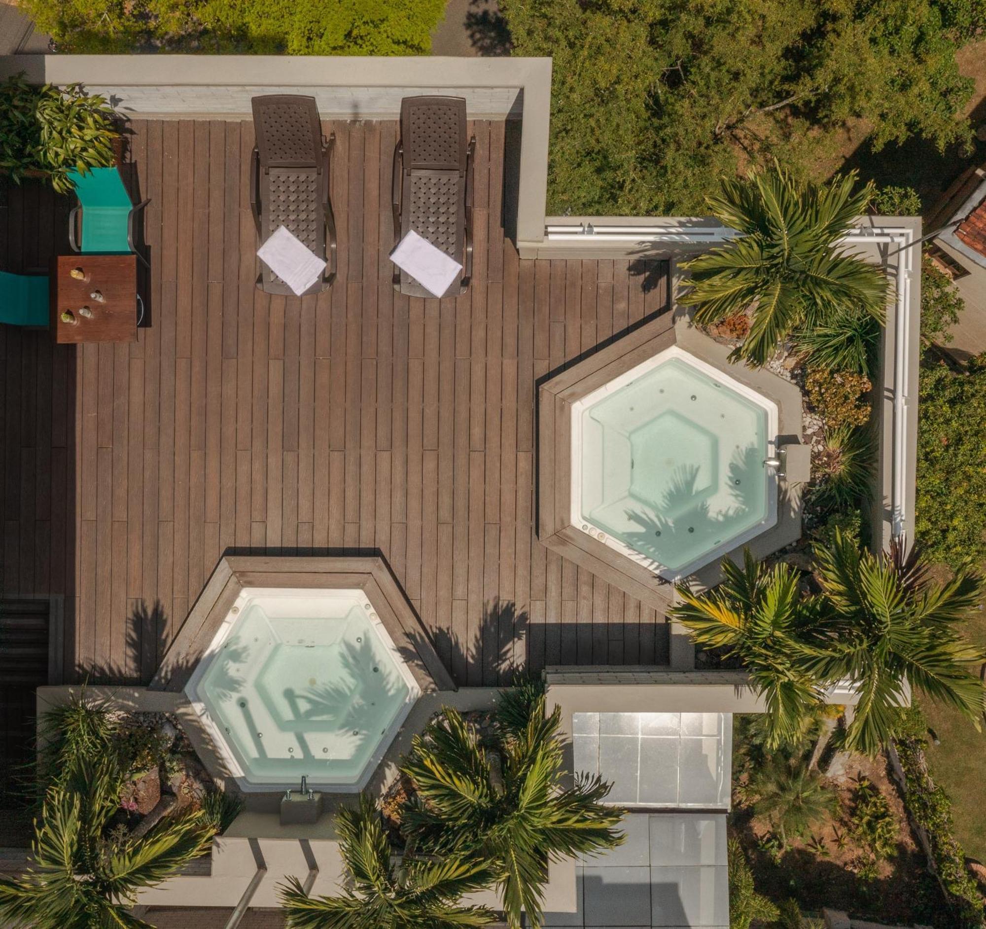 Apartamentos Poblado Alejandria By Housy Host Medellin Exterior photo